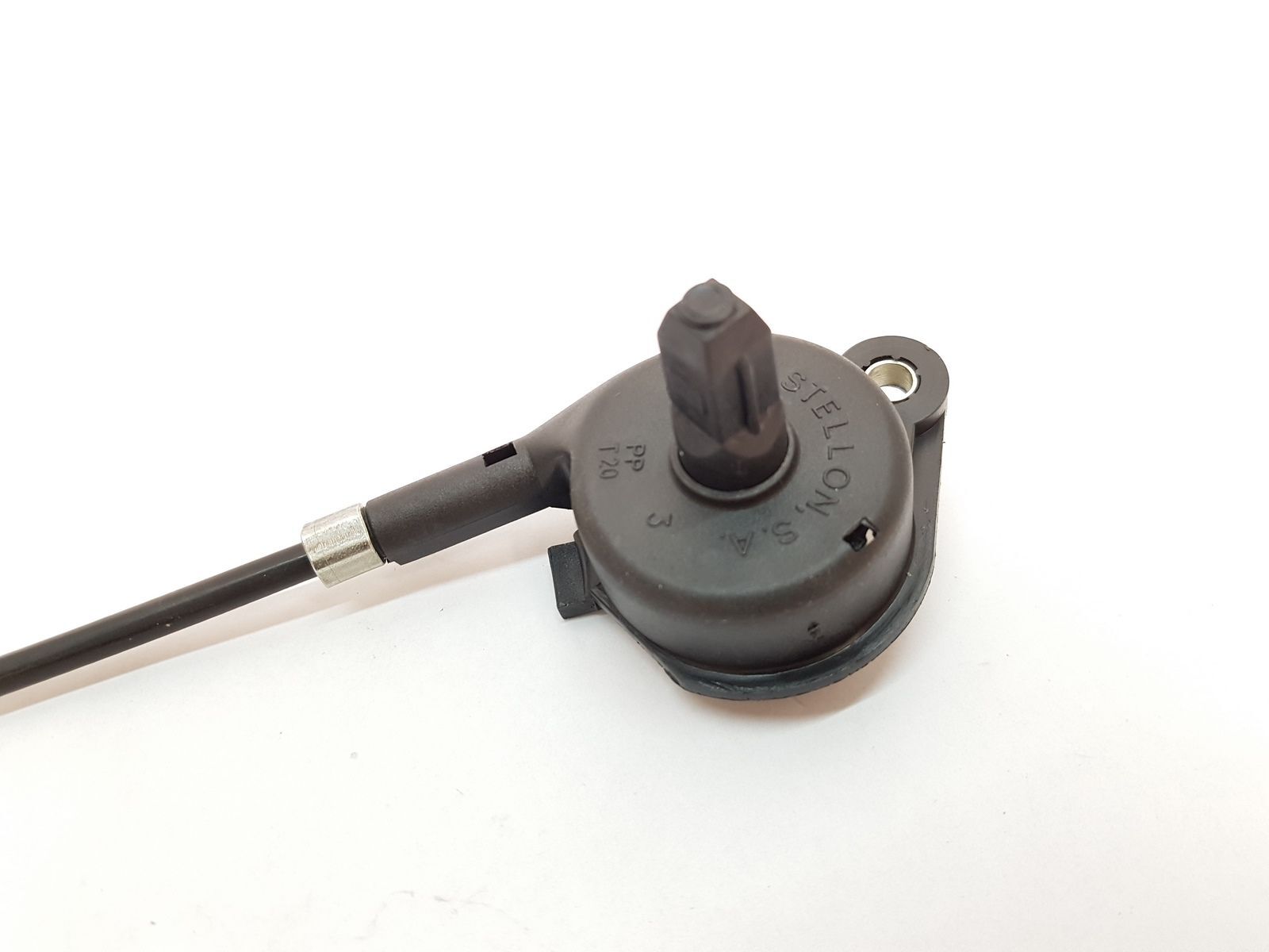 Megane 1-I Kaput Açma Teli Halatı (1999-2002) 7700421505 -Renault Mais