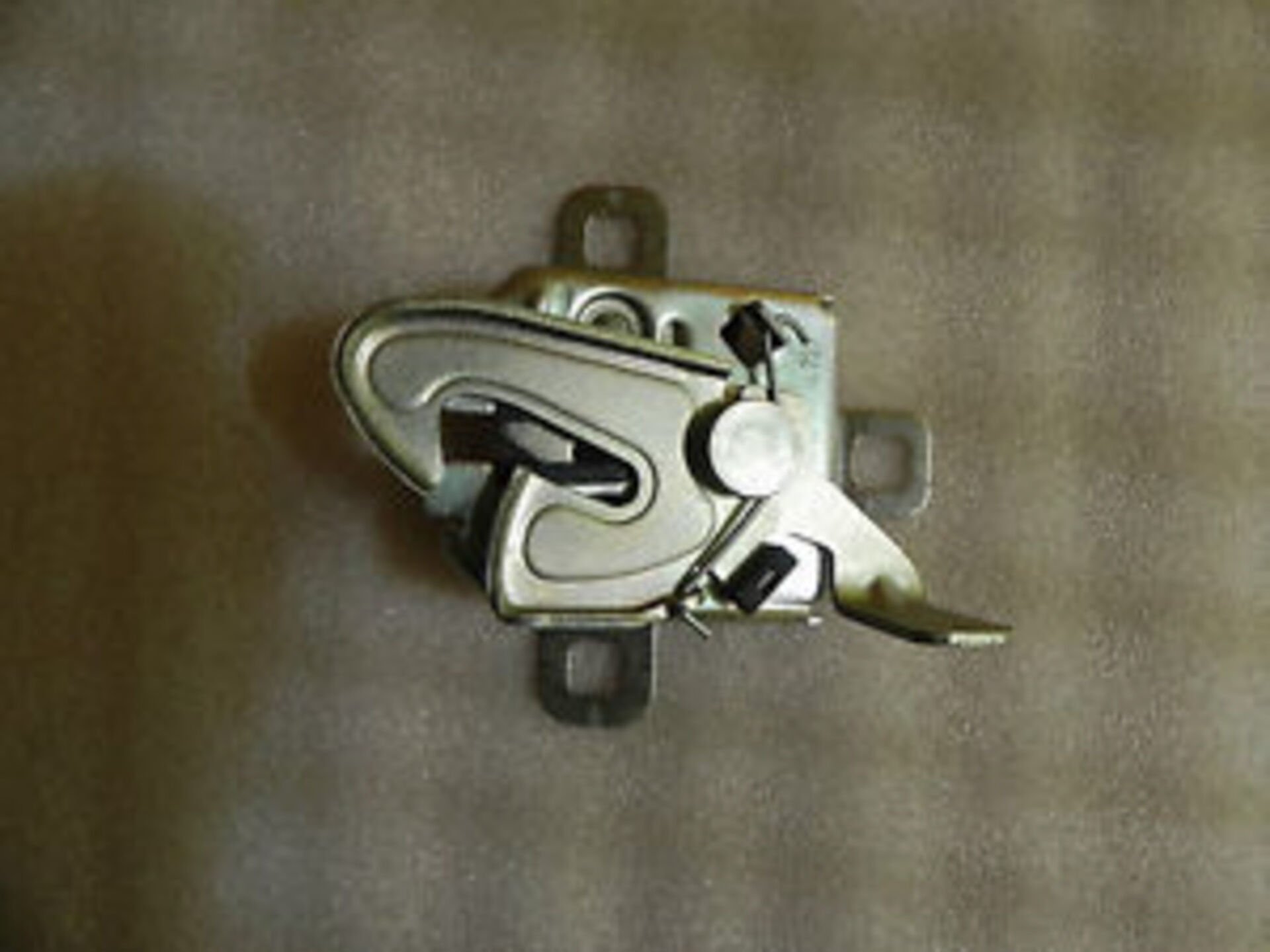 Kaput Kilidi Doblo 2002 2005