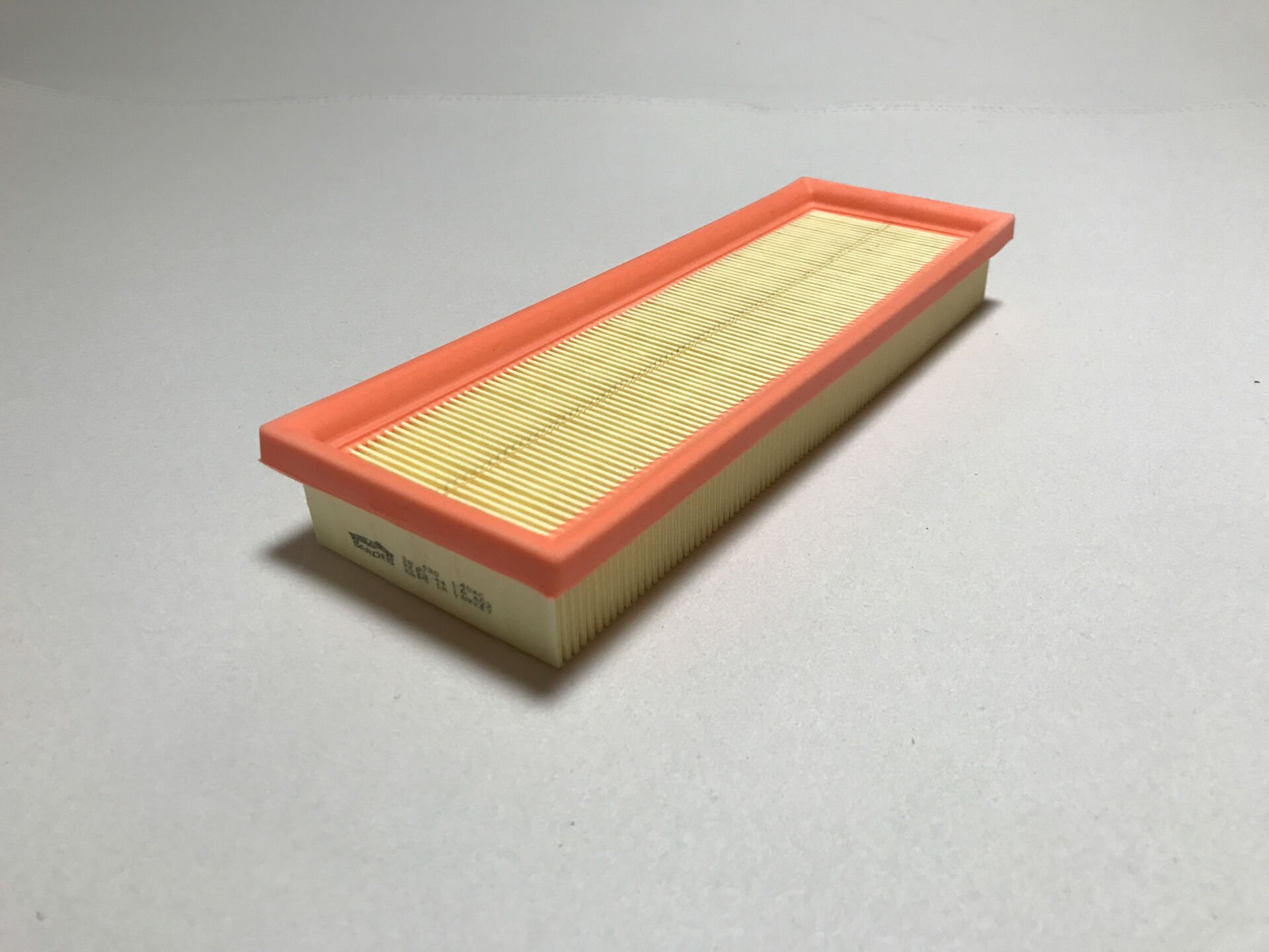 Hava Filtresi̇ Clio Ii 98>05 Kangoo 01>LAGUNA I 97>01 Megane I 97>01 Master Ii 01> Trafic Ii 01>06