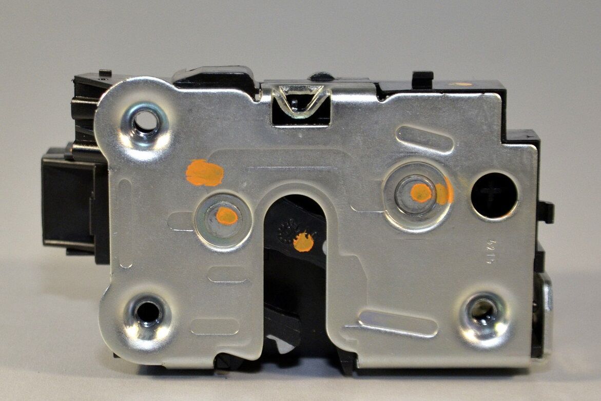 Kapi Kilidi Ön Sağ Master Ii Motorsuz